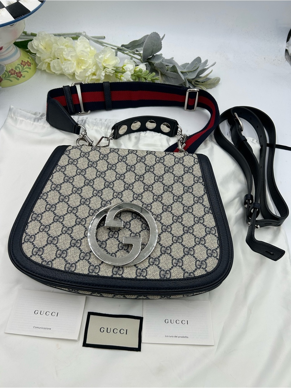 Women's Gucci Blondie iconic GG Supreme canvas shoulder Bag made in Italy - Picture 7 of 16